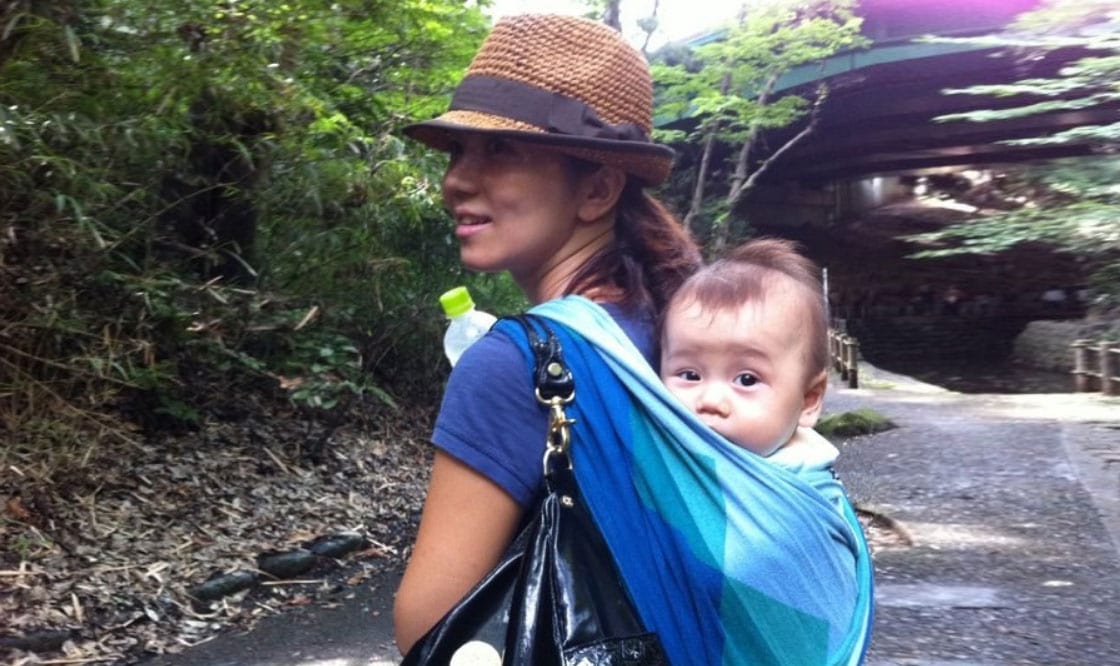 baby wrap babywearing