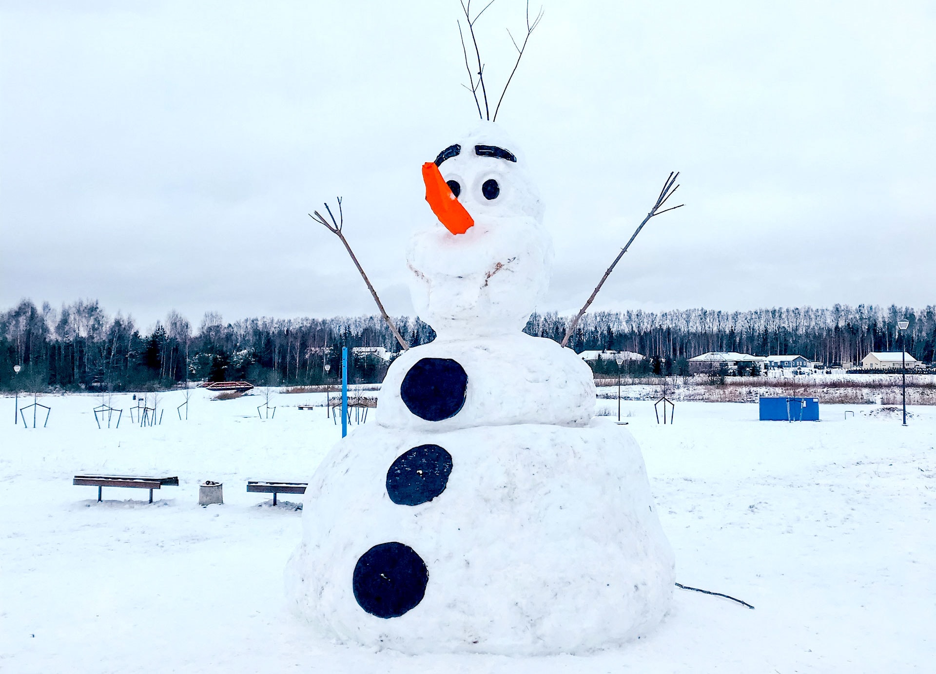 build a snowman