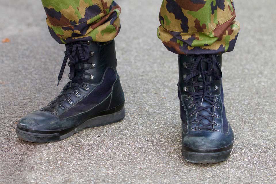 Military boots with ankle support